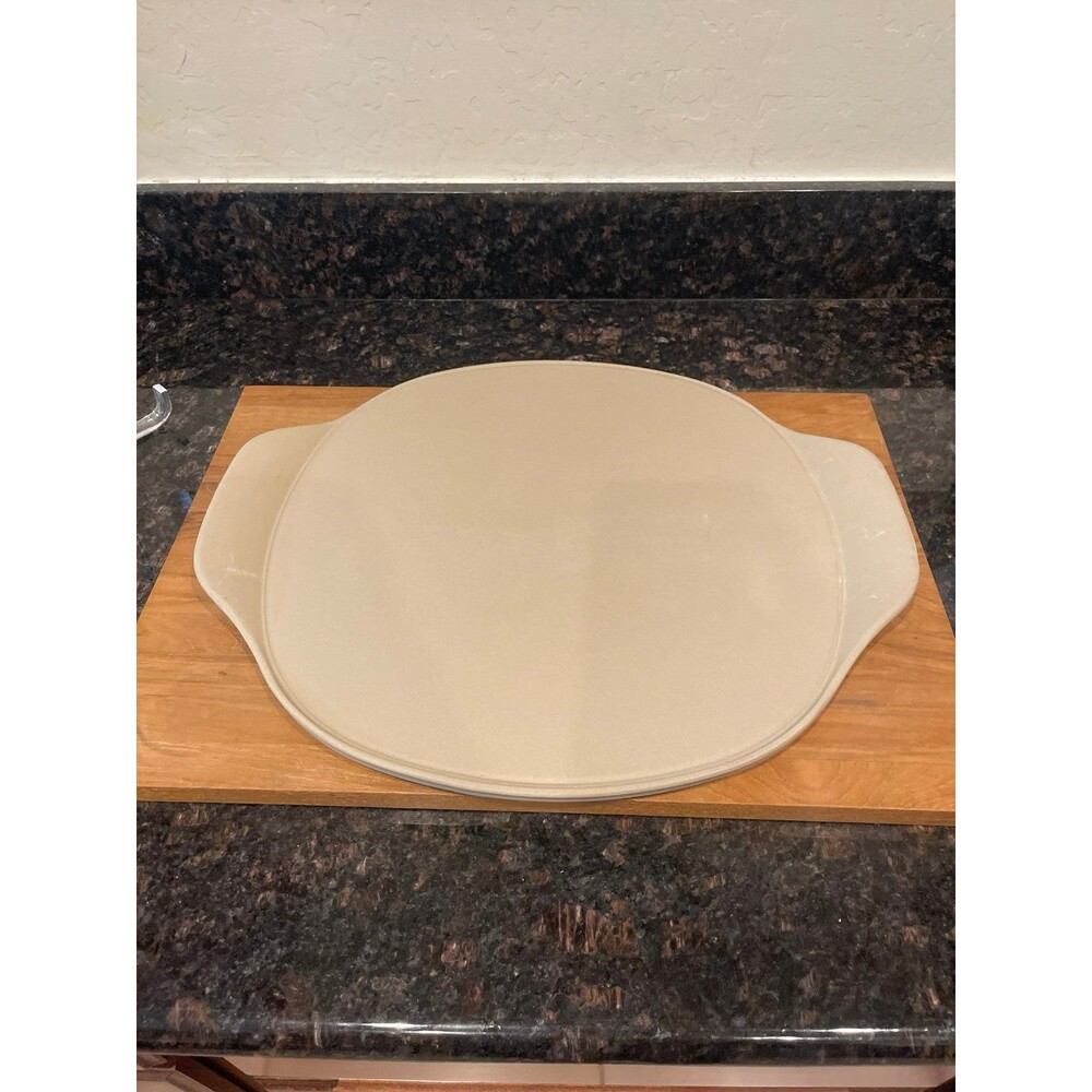 Pampered chef 16 inch pizza stone